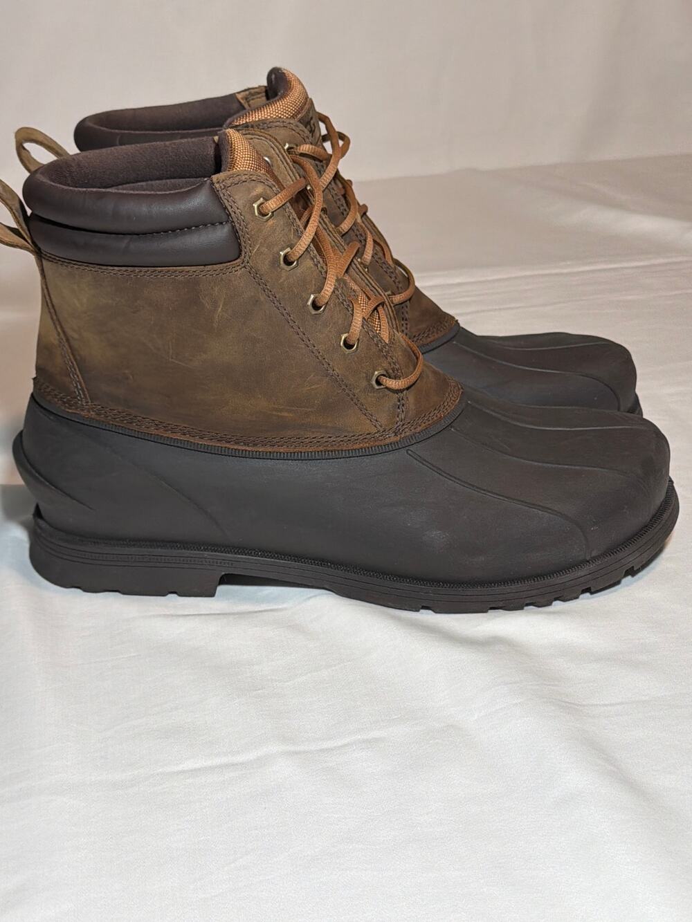 UGG Men's Gatson Mid boots Leather/Rubber in chestnut, 12